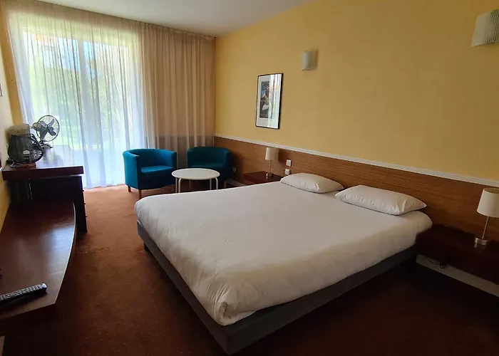 Cap D'ambre 2* לה בר-דה-מון